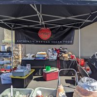 Las Vegans makes great tacos at Vegan Wonderland - Pop Up Market in Las Vegas