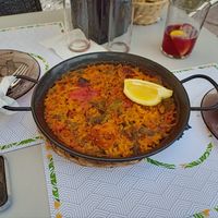 Sharing platter of vegan paella at Cosmopolitan Food in Cordoba