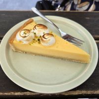 Lemon tart at Hoppenworth & Ploch - Markt in Frankfurt