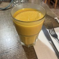 Lassi Mangue  at Le Petit Veg in Paris
