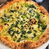 Bianca e Verde at Nina Pizza - St-Jean-Baptiste in Quebec
