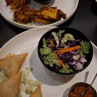 Pakora and vegetable samosas at Jai-Ho in Lille