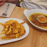 Bitoque com ovo at A Minha Avó in Lisbon