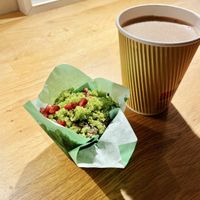 Spinach and chocolate muffin with hot chocolate (oat milk)  at Kawiarnia Nie wylej in Lublin