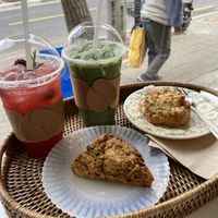 Scones and drinks   at Vegan Ire in Seoul