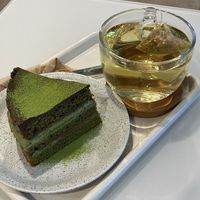 Matcha ganache cake & chamomile tea  at Fall in the Pool in Daejeon
