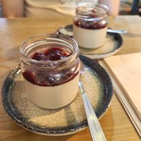 Postre panacota at SixSeis in Sitges
