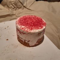 Mini Raspberry Cake at Bio Bäcker Bihn in Wald-michelbach