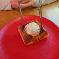 Blondie: Coconut + banana 🍌 brownie at Rockabilly in Gran Canaria