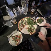 Can split pizza down the middle  at Sidewall Pizza Company in Greenville