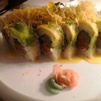 Sushi roll dragón at MUDRA Plant Based  in Madrid