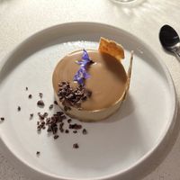 Tarta de queso con dulce de leche de coco #Veganuary at MUDRA Plant Based  in Madrid