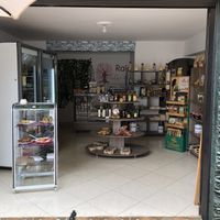La tienda dentro   at Las Veganas in Medellin