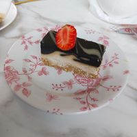 Liquorice cake
For everyone used to Dutch liquorice: think of Liquorice Allsorts when eating ;) at Oslo Raw Frogner in Oslo