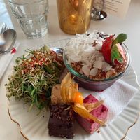Brunch Plate w Açaí Option  at Oslo Raw Frogner in Oslo
