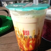 Brown sugar tea at Taiwan Ten Cafe  in Tokyo