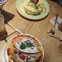 (bottom) vegan pancakes (top) my partners non-vegan pancakes at Brunchit  in Mallorca