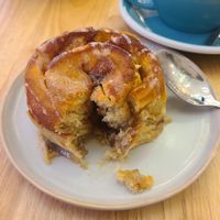 Cinamon roll at BRÛLÉ in Toulouse