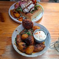 Patates en accompagnement 😋 at BRÛLÉ in Toulouse