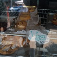 vegan options clearly labelled at Cinnamon Works in Seattle