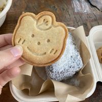 Cookie and cake  at Bgomi in Seoul