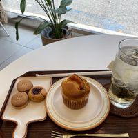 Peppermint tea, pumpkin muffin and some cookies extra   at Bgomi in Seoul