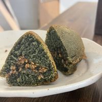 They have wonderful madeleines   at Bgomi in Seoul