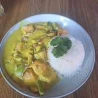 Coconut curry with mango pickle & deep-fried tofu at Kanu Poké in Shrewsbury