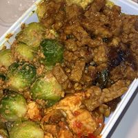 Some vegan dishes (cauliflower in curry sauce, jackfruit in peanut sauce, tempeh, spicy tofu and tempeh, brussel sprouts in creamy peanut sauce)  at Toko Pedis in Utrecht