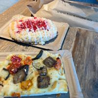 Focaccia and crumble cake at Backstube - Stenersgata in Oslo