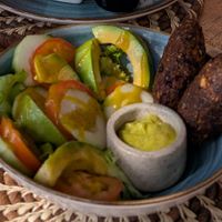 Ensalada con croquetas at Dos Aguas Lodge in Rincon Del Mar
