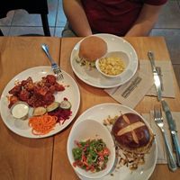 up: cheeseburger with mac'n'cheese
middle: buffalo cauliflower
down: jalapeño burger with coleslaw at Native Foods - The Loop in Chicago