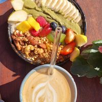 Auckland's favourite und ein Pistazien Latte at Auckland Coffee in Nuremberg