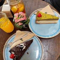 Vegan blueberry chocolate cake, pistachio lotus cheesecake (not vegan) at Auckland Coffee in Nuremberg