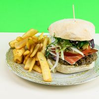 Bacon cheese vegana at Más Que la Cresta in Cadiz