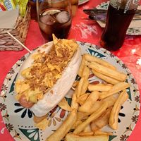 Perrito vegan mexicano at Más Que la Cresta in Cadiz