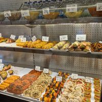 Humus and other sauces available at Artisti del Vegetariano in Milan