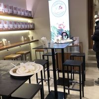 Rather a small space to eat  at Artisti del Vegetariano in Milan