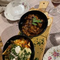 Nachos mit veg. Käse, Melanzanigemüse  at aTipico in Palermo