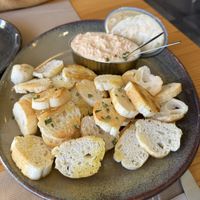 Atun  at Guará in Vila Nova De Gaia