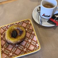 Pastel de nata  at Guará in Vila Nova De Gaia