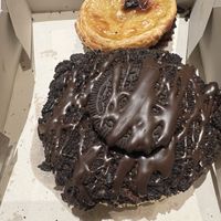 Donut and pasteis de nata   at Guará in Vila Nova De Gaia