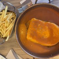 Francesinha  at Guará in Vila Nova De Gaia