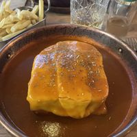 Francesinha n "chicken”  at Guará in Vila Nova De Gaia