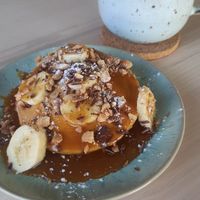 Panquecas e latte at Jasmim Brunch in Torres Novas