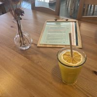 Heerlijke ananas, munt, gember sap 🍹  at Jasmim Brunch in Torres Novas