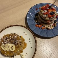 panquecas com opção 100% vegetal disponível at Jasmim Brunch in Torres Novas