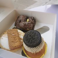 Lotus empire, oreo muffin and a brownie! at Plant Blonde in Glasgow