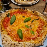 Pizza Margeritha Vegana at Pizza Quartier in Vienna