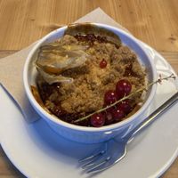 Veganer Apple Crumble  at Strandcafé Holnis in Gluecksburg